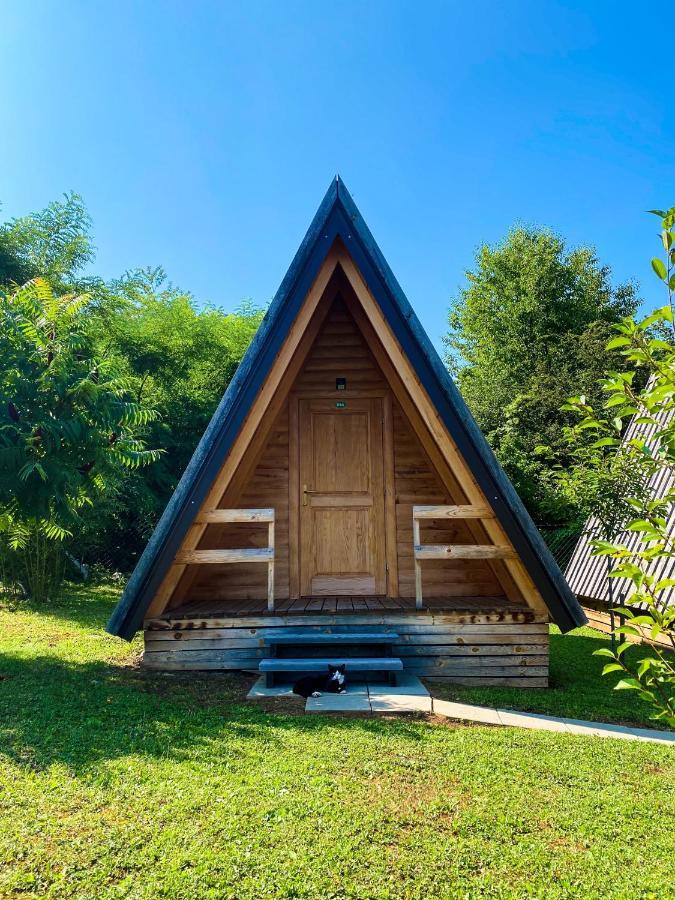 Rooms & Glamping Lana Haus Licko Petrovo Selo Εξωτερικό φωτογραφία